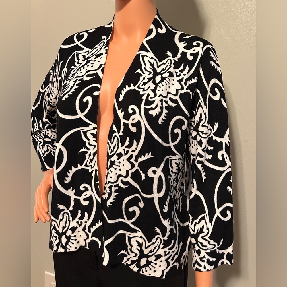 Cardigan - Picture 3 of 5